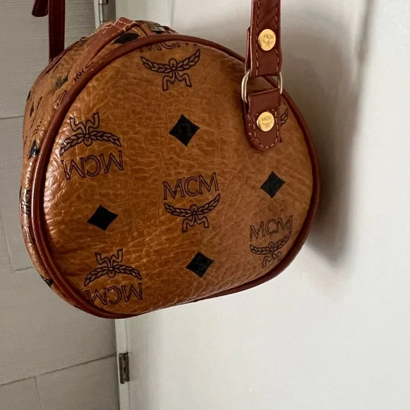 MCM vintage Cognac Monogram Cylinder Bag - Picture 9 of 14